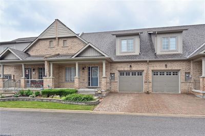 5 Lacorra Way, Townhouse with 2 bedrooms, 2 bathrooms and 2 parking in Brampton ON | Image 1