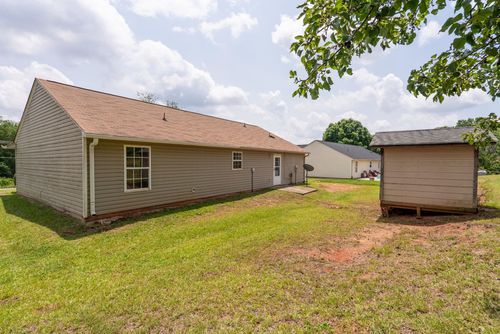 366 Edwards Rd, Lyman, SC, 29365-9627 | Card Image