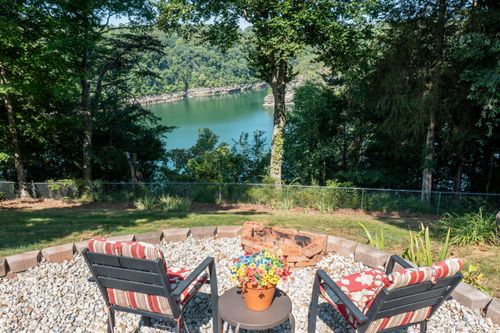 512 Water Cliff Dr, Somerset, KY, 42503-5392 | Card Image