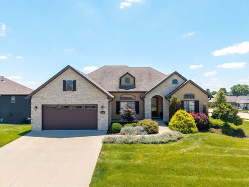 6400 Shallow River Dr, COLUMBIA, MO, 65201-2935 | Card Image