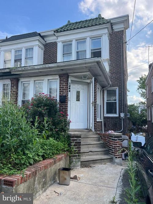 1243 Magnolia Ave, CAMDEN, NJ, 08103-2823 | Card Image
