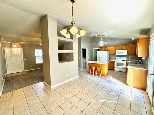 15 Stowehead Ln, Bella Vista, AR, 72714-2617 | Card Image