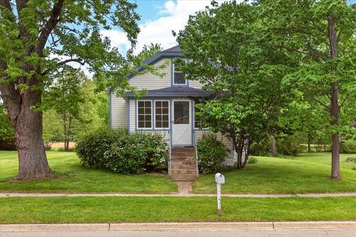 1007 W Detroit St, New Buffalo, MI, 49117-1629 | Card Image