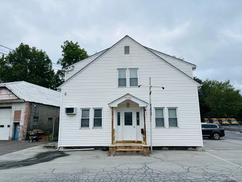 3104 State Route 208, Wallkill, NY, 12589-4432 | Card Image