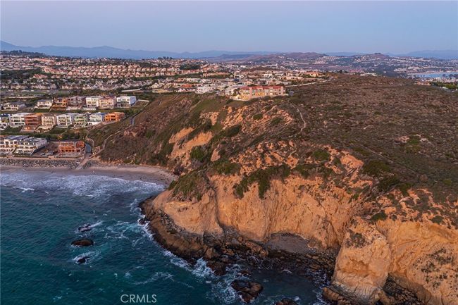 B - 34385 Dana Strand Rd, Condo with 3 bedrooms, 4 bathrooms and 7 parking in Dana Point CA | Image 38