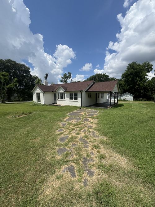 2713 Brunswick Dr, Nashville, TN, 37207-3423 | Card Image