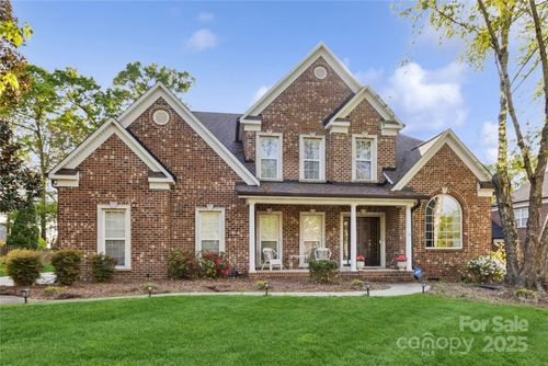 551 Hemmings Pl Nw, Concord, NC, 28027-6506 | Card Image