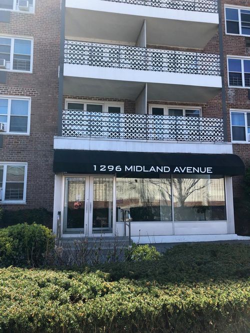 apt-a3-1296 Midland Ave, Yonkers, NY, 10704-1448 | Card Image