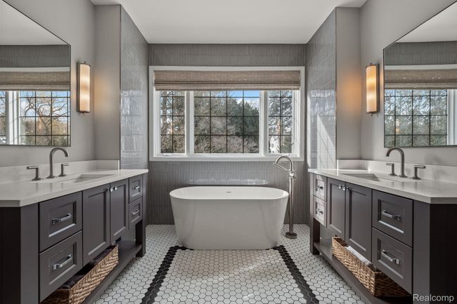 70-web-or-mls-P3212255.jpg | Image 32