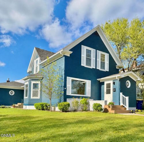 303 6th St Ne, Jamestown, ND, 58401-3342 | Card Image