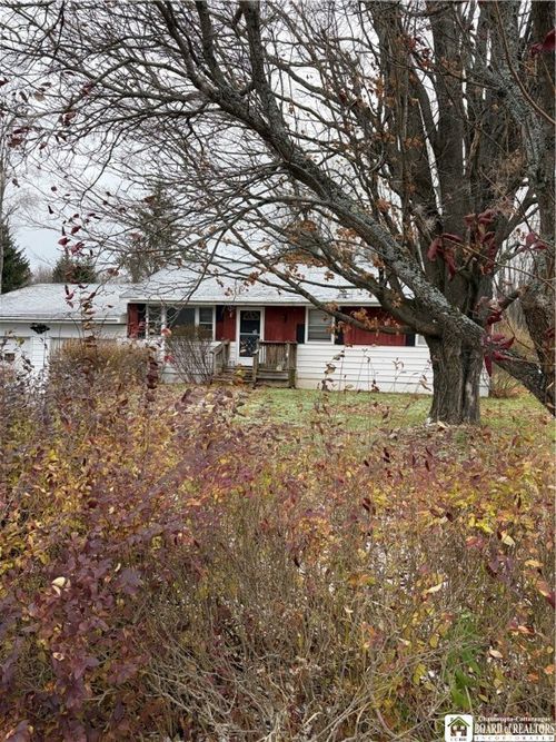 33 Reed St, Sinclairville, NY, 14782-9712 | Card Image