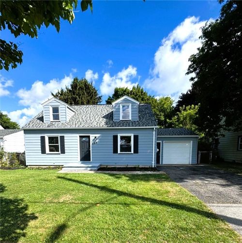 590 Northland Ave, Rochester, NY, 14609-2546 | Card Image