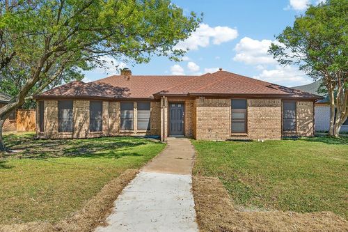 3425 7th St, Sachse, TX, 75048-3880 | Card Image