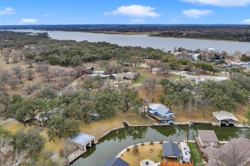 509 County Road 136b, Kingsland, TX, 78639-3942 | Card Image