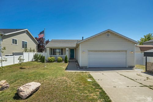 3915 700, Syracuse, UT, 84075-9755 | Card Image