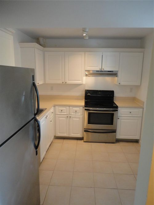 402-731 N Pine Island Rd, Plantation, FL, 33324-1326 | Card Image