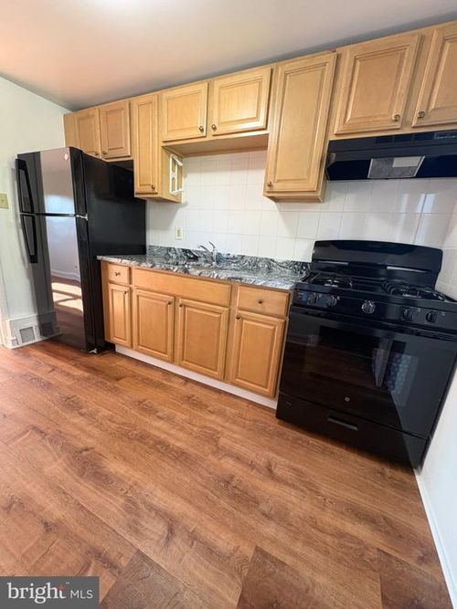 b-71 S Evergreen Avenue, WOODBURY, NJ, 08096 | Card Image