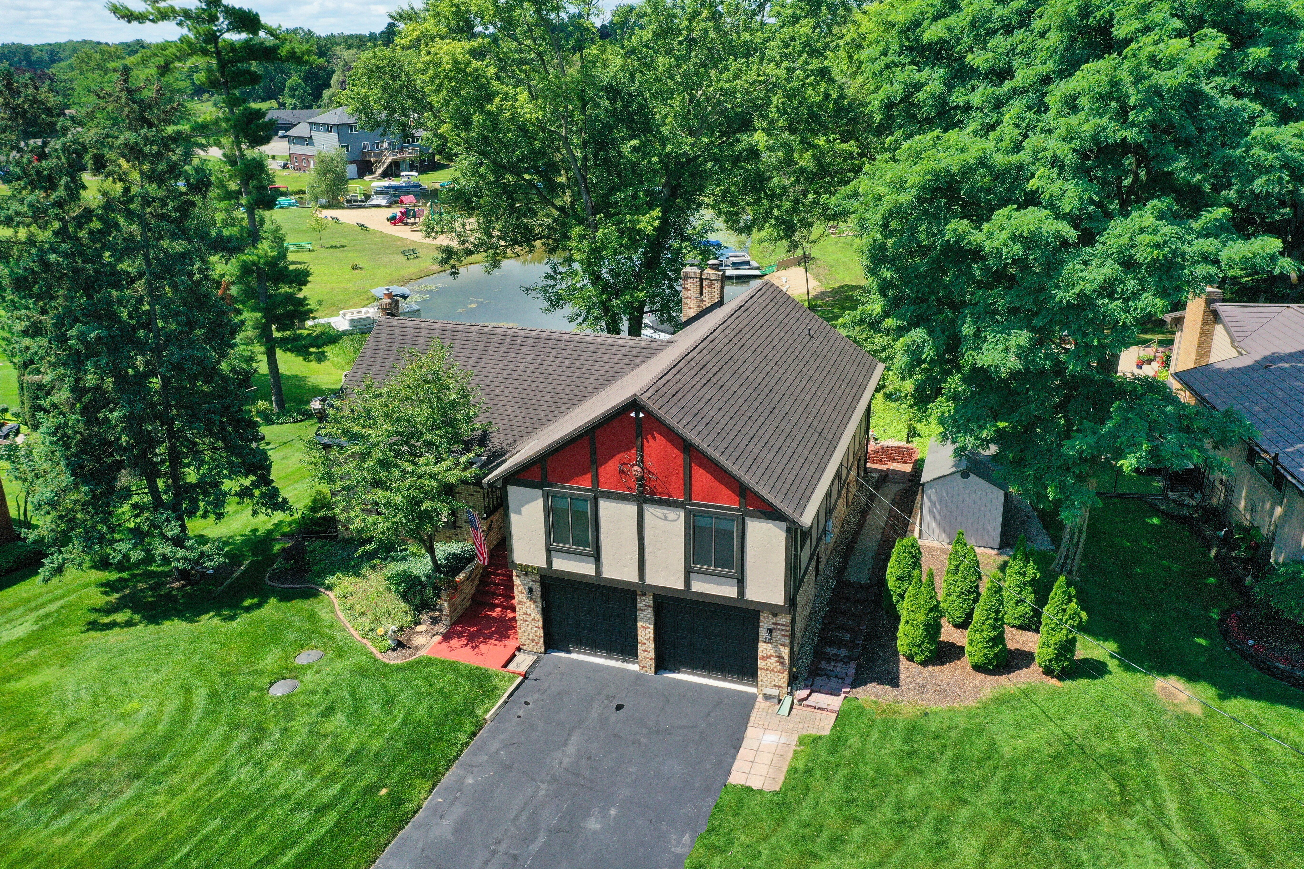 Pinetum Trl, Brighton, MI 48114
