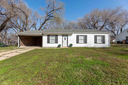 6566 N East Park View St, Park City, KS, 67219-1436 | Card Image