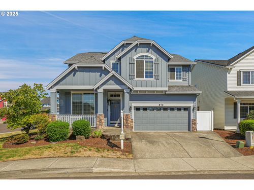 812 N 27th Ave, Cornelius, OR, 97113-7448 | Card Image