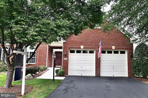 6721 Holly Farm Ln, WARRENTON, VA, 20187-7271 | Card Image