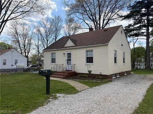 1216 Hardesty Blvd, Akron, OH, 44320-3509 | Card Image