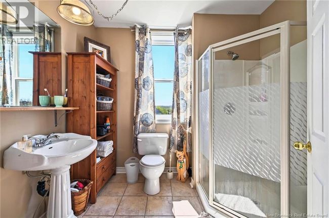 25 Central St, House other with 5 bedrooms, 3 bathrooms and null parking in Campbellton NB | Image 22