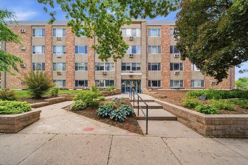 202-4400 Upton Ave S, Minneapolis, MN, 55410-1927 | Card Image