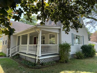 Front porch 2 | Image 2