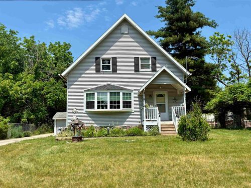 7100 Lynn St, Perry, MI, 48872-9217 | Card Image