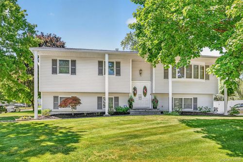 7 Stander Ln, Thiells, NY, 10984-1611 | Card Image