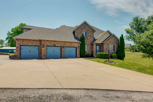 128 Green Oaks Dr, Ozark, MO, 65721-8100 | Card Image