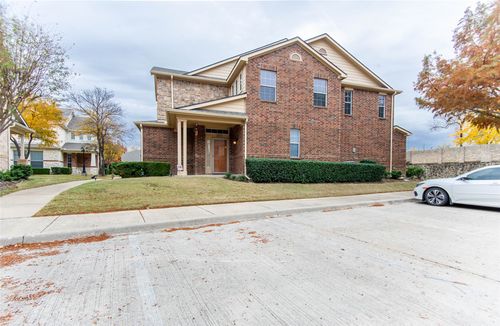 2212 Canterbury Park Dr, Grand Prairie, TX, 75050-1313 | Card Image