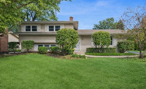 437 Tupelo Ave, Naperville, IL, 60540-7829 | Card Image