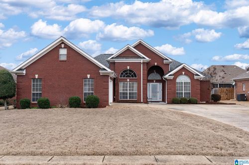 1664 Bradford Ln, BESSEMER, AL, 35022-8343 | Card Image