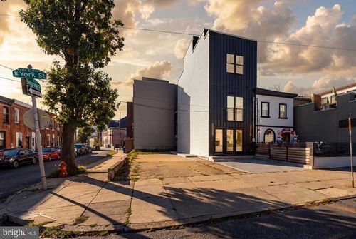 2506 E York St, PHILADELPHIA, PA, 19125-3633 | Card Image