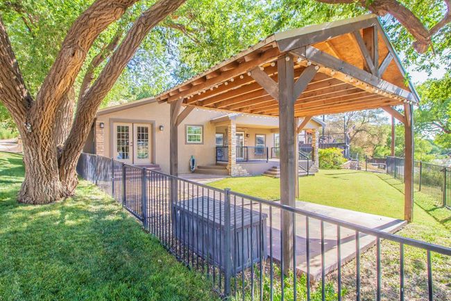 148 Pony Express Trl, House other with 3 bedrooms, 2 bathrooms and null parking in Buffalo Springs TX | Image 25