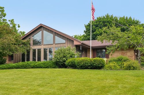4622428 Tansdale Rd, Waukesha, WI, 53189-8080 | Card Image