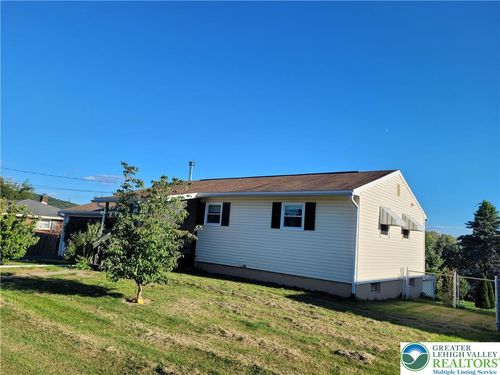 932 Kossuth St, Freemansburg, PA, 18017-7119 | Card Image