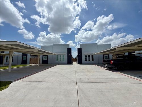 4-909 Deluxe, Alamo, TX, 78516 | Card Image
