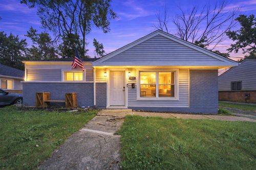 431 Neosho St, Park Forest, IL, 60466-2562 | Card Image