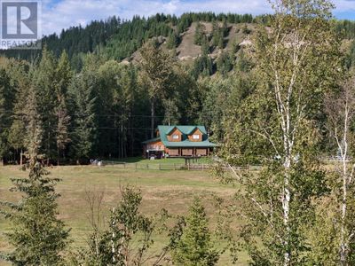 2301 Kersley Dale Landing Rd, House other with 3 bedrooms, 2 bathrooms and null parking in Quesnel BC | Image 3