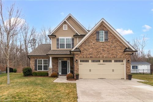 2502 Redwood Hill Ct, Kernersville, NC, 27284-4084 | Card Image