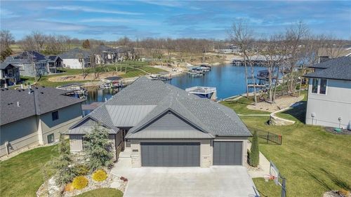 514 S Shore Drive, Lake Winnebago, MO, 64034 | Card Image