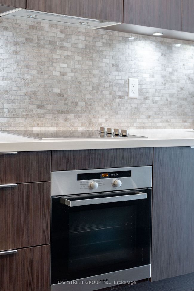 3212 - 21 Widmer St, Condo with 2 bedrooms, 1 bathrooms and null parking in Toronto ON | Image 28