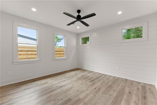 396 Forrest Ave, Townhouse with 3 bedrooms, 3 bathrooms and null parking in Gainesville GA | Image 12