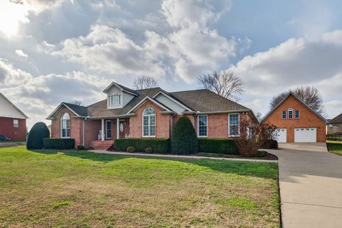 8 Brown Creek Dr, Fayetteville, TN, 37334-6897 | Card Image