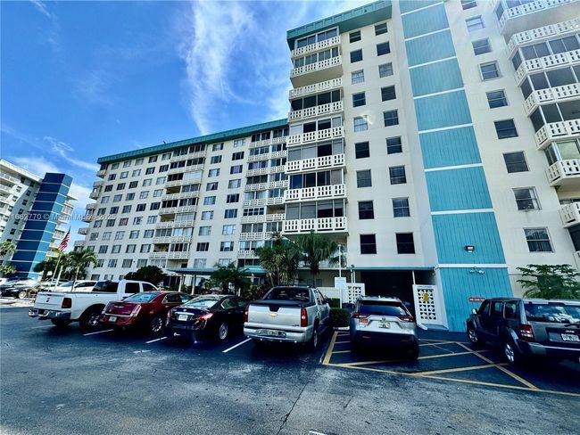 APT-506 - 4330 Hillcrest Dr, Condo with 1 bedrooms, 2 bathrooms and null parking in Hollywood FL | Image 23