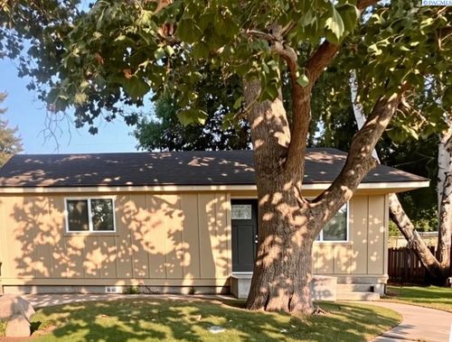 808 Winslow Ave, Richland, WA, 99352-3742 | Card Image