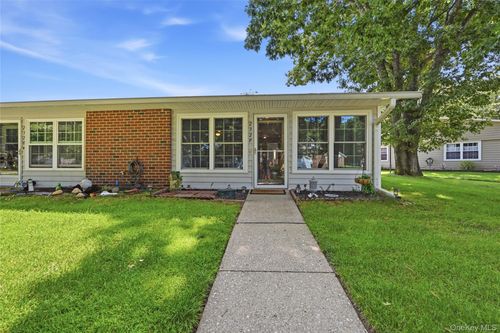 f-232 Blackpool Ct, Ridge, NY, 11961-1349 | Card Image